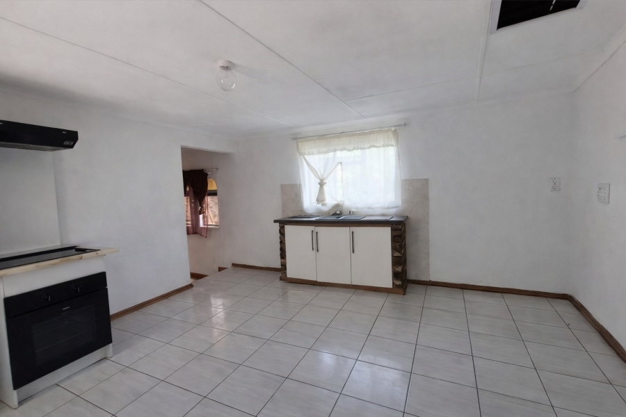 2 Bedroom Property for Sale in Phuthaditjhaba Free State